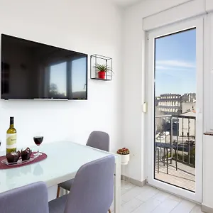 ancora-center-apartment.pula-hotels.org/