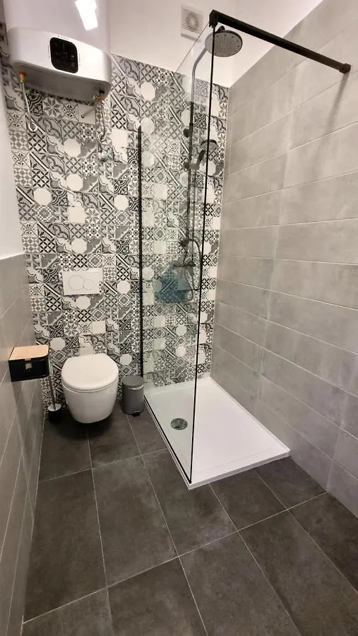 Central Studio Apartment Pula 0*,  Kroatien