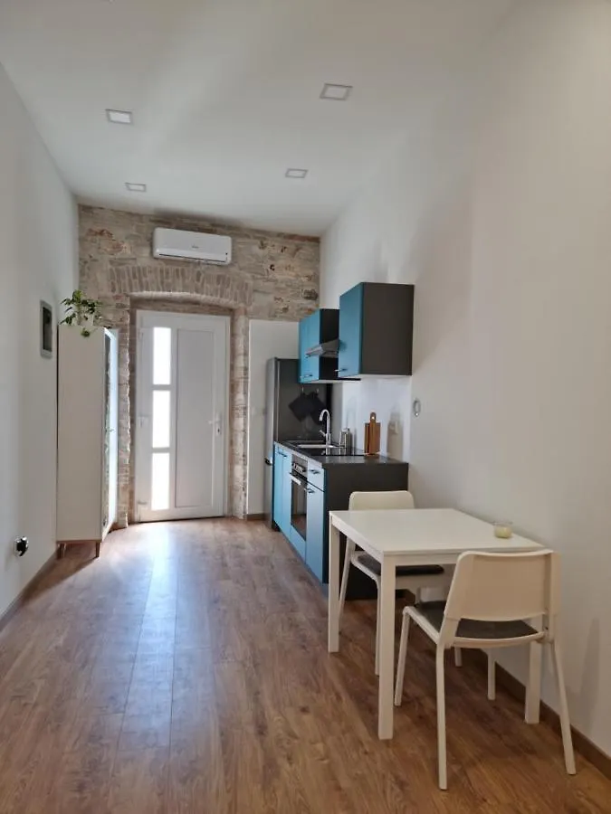 Central Studio Apartment Pula